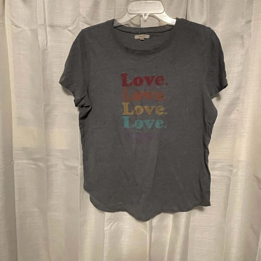 M Medium Maurices Women's Charcoal Grey 'Love' Rainbow Text Graphic Short Sleeve